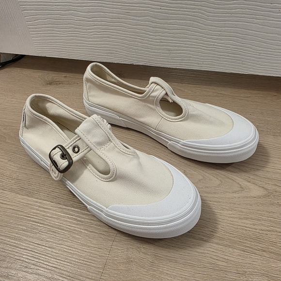 Vans Cream White Canvas Classic Mary Jane T-Strap Style 93 Sneakers Size 9.5 - Picture 3 of 9